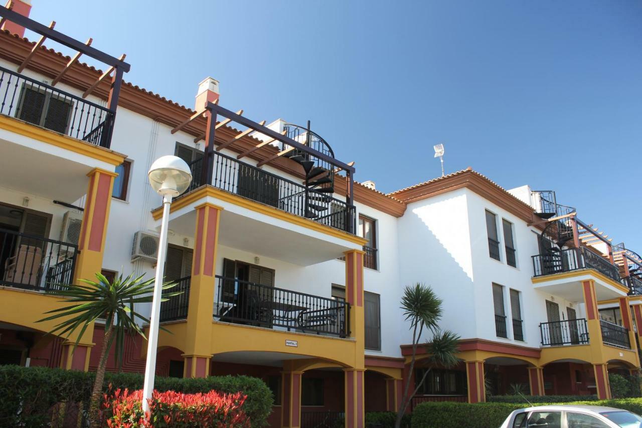 Con Jardin Y Acceso A La Piscina. Lejlighed Ayamonte Eksteriør billede